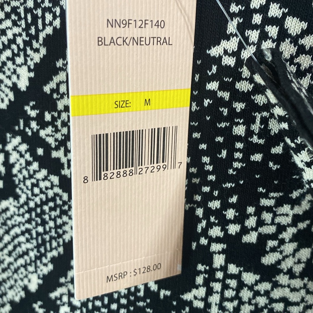 Nanette Lepore black & cream v neck 3/4 sleeve body con knit dress size medium - Picture 7 of 8
